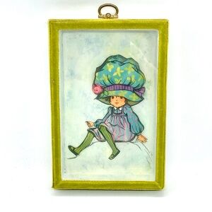 Vtg Shadow Box Holly Hobbie 3D Paper Tole Art Wall Decor Green Velvet Trim 70s